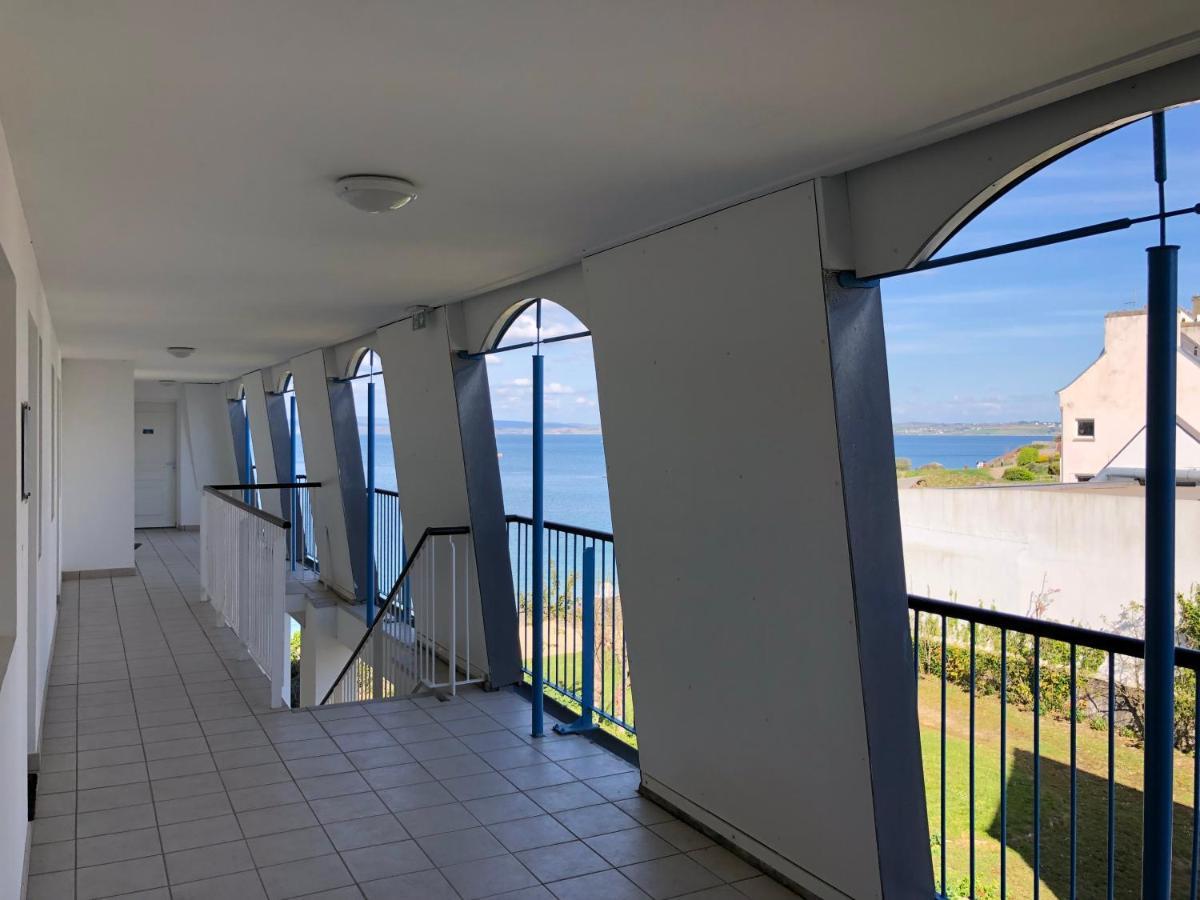 Tres Bel Appartement Vue Mer Avec Piscine Douarnenez Exterior photo